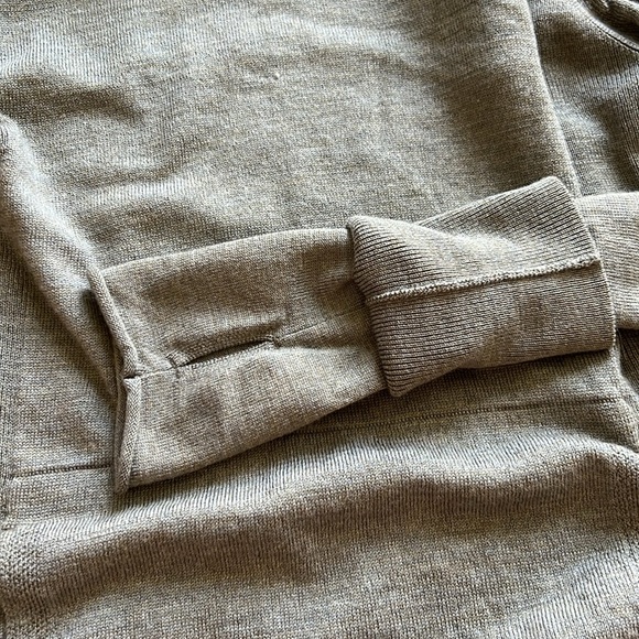 Lululemon 100% wool hoodie - Picture 5 of 9